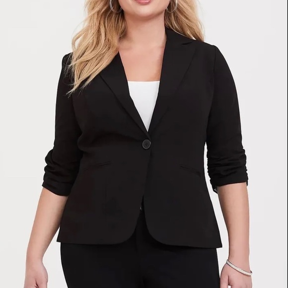 TORRID NWT STUDIO BLAZER 3/4 SLEEVE BUTTON FRONT LINED 0686 - Picture 1 of 3
